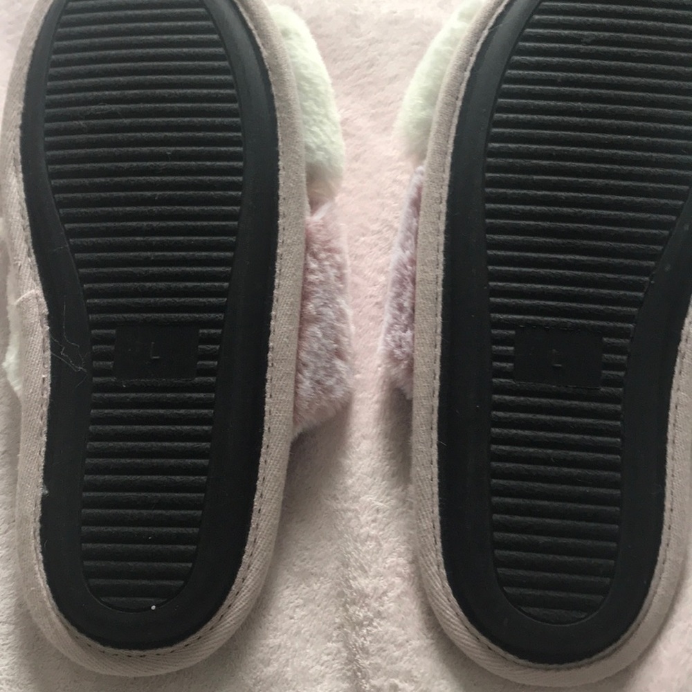 pink slippers - Picture 3 of 3